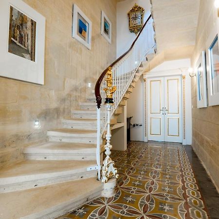 Monreal Boutique Townhouse - R024Rm6 Hotel Paola Luaran gambar