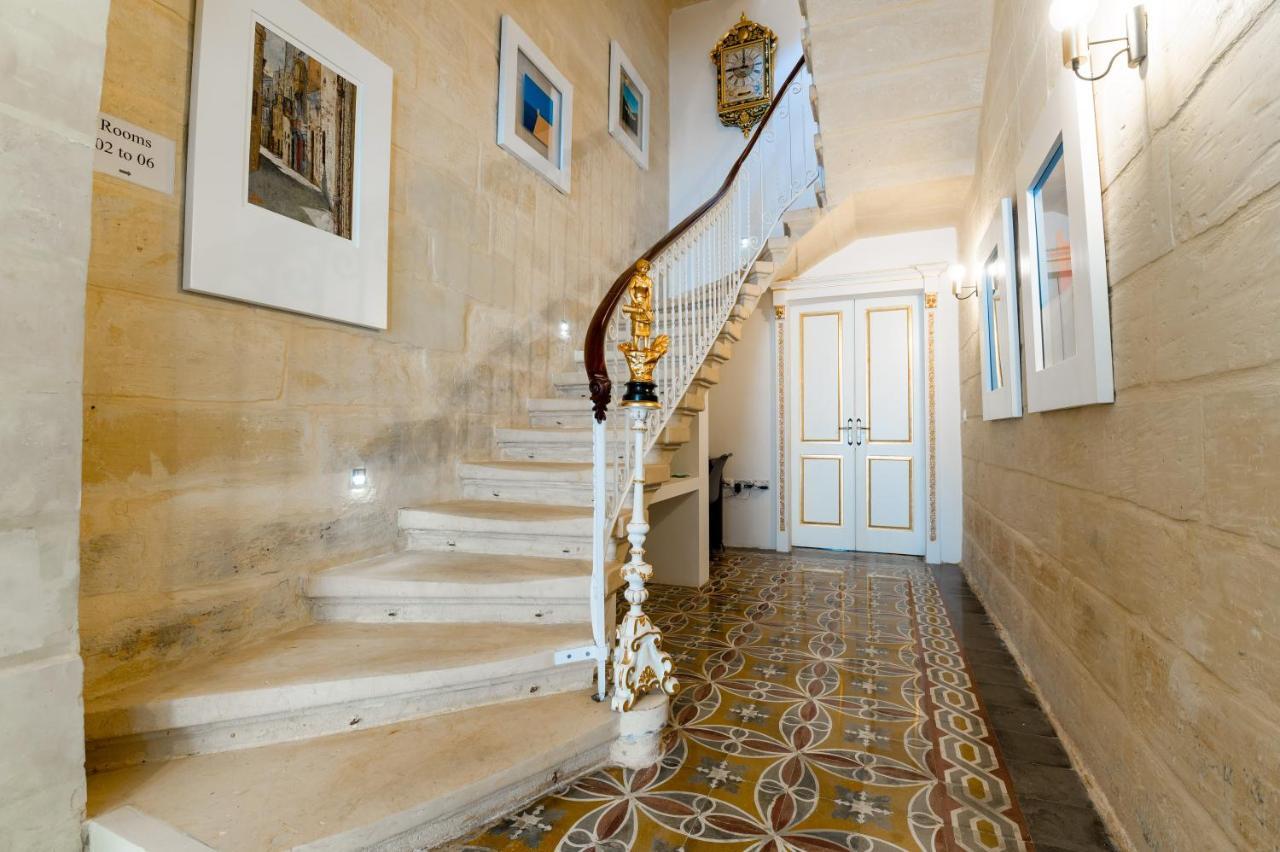 Monreal Boutique Townhouse - R024Rm6 Hotel Paola Luaran gambar