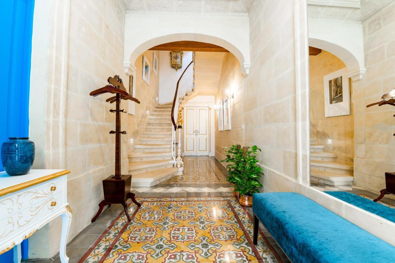 Monreal Boutique Townhouse - R024Rm6 Hotel Paola Luaran gambar